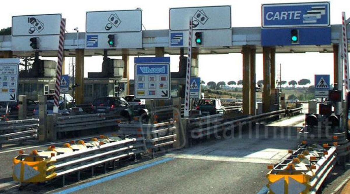 Lavori in A14, chiusura notturna per i caselli di Cesena e Cesena Nord - 