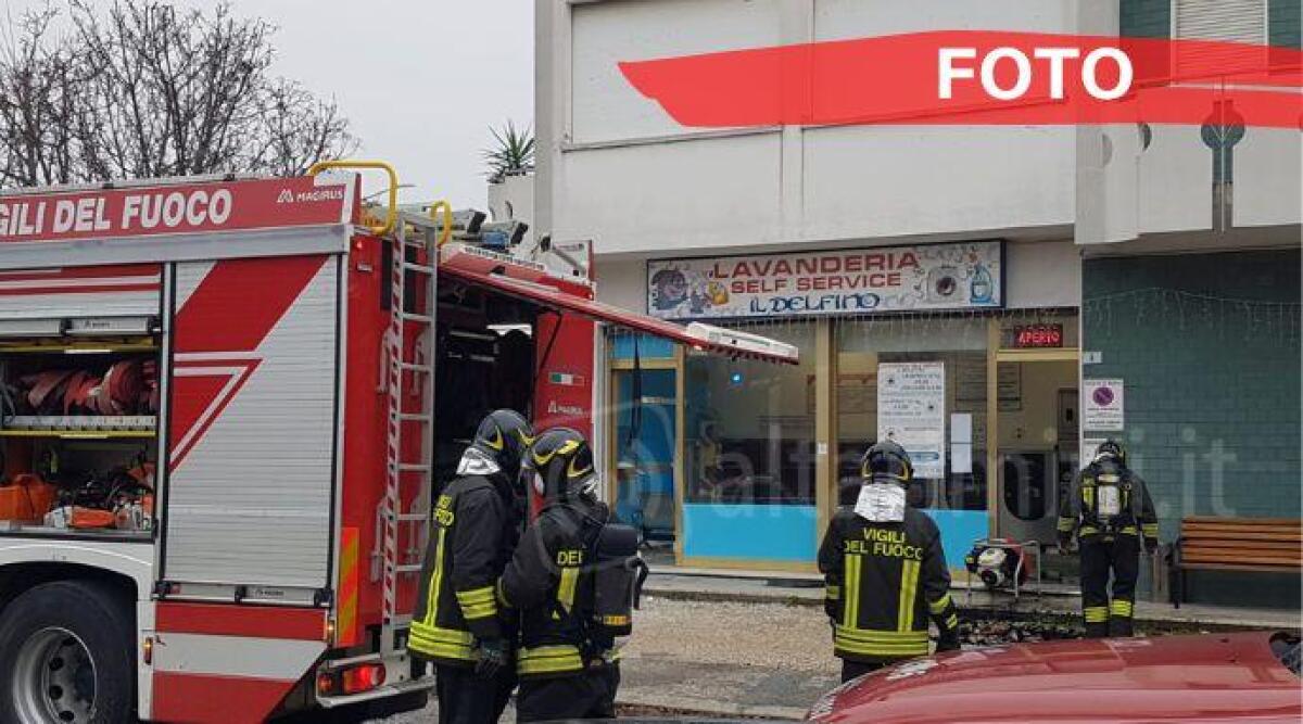 Fiamme nella lavanderia a gettoni, intervengono i Vigili di Fuoco -