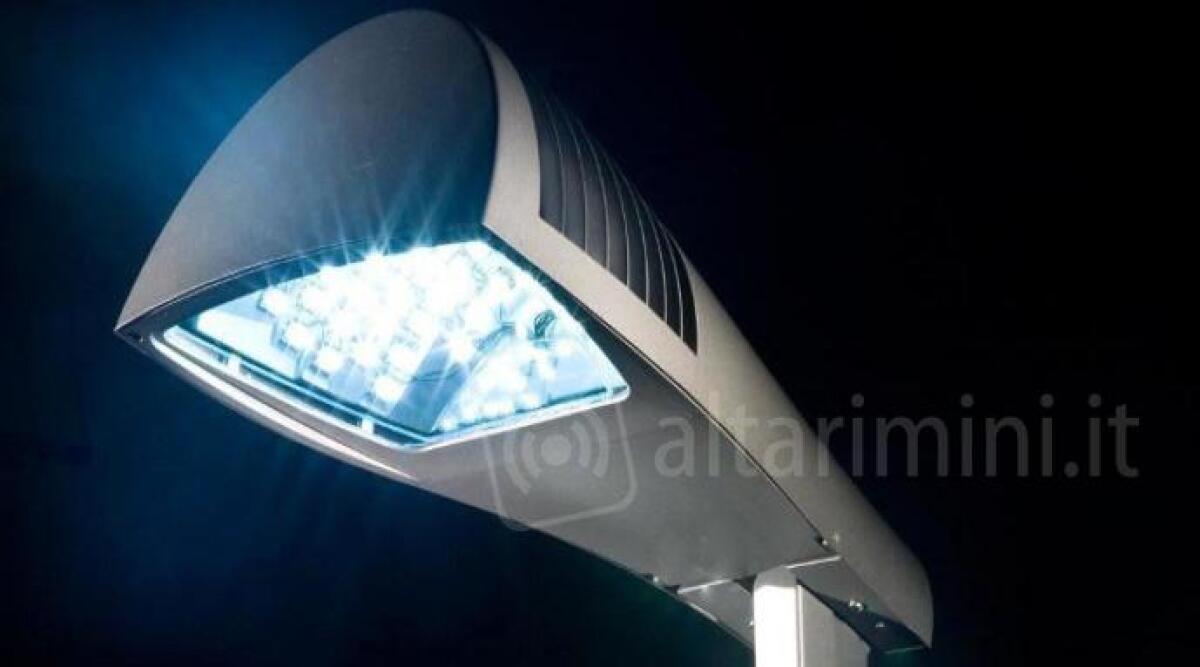 Caro energia, a Santarcangelo si cambia: luci spente un'ora prima la mattina - Foto di repertorio