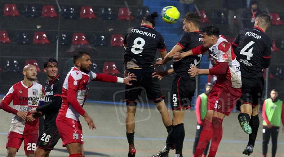 Un Fiorenzuola da rispettare, un 4-3-3 da non abiurare e la sindrome che affligge l'ambiente riminese - 