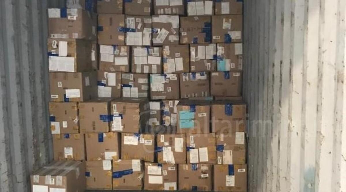 Rimini, bloccata l&rsquo;importazione di migliaia di capi di abbigliamento non conformi - 