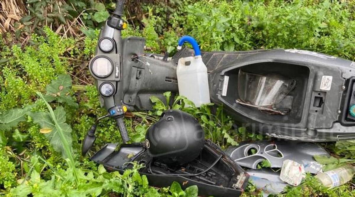 Lettori: Verucchio, scooter abbandonato nell'erba da giorni -