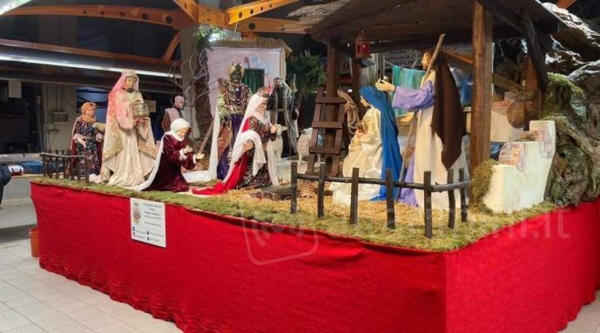 Lo storico presepe meccanico della famiglia Gualtieri in mostra al Mercato Coperto - 