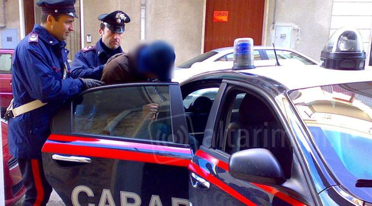 Riccione, si introduce all&rsquo;istituto alberghiero, sorpreso durante il furto: arrestato - 