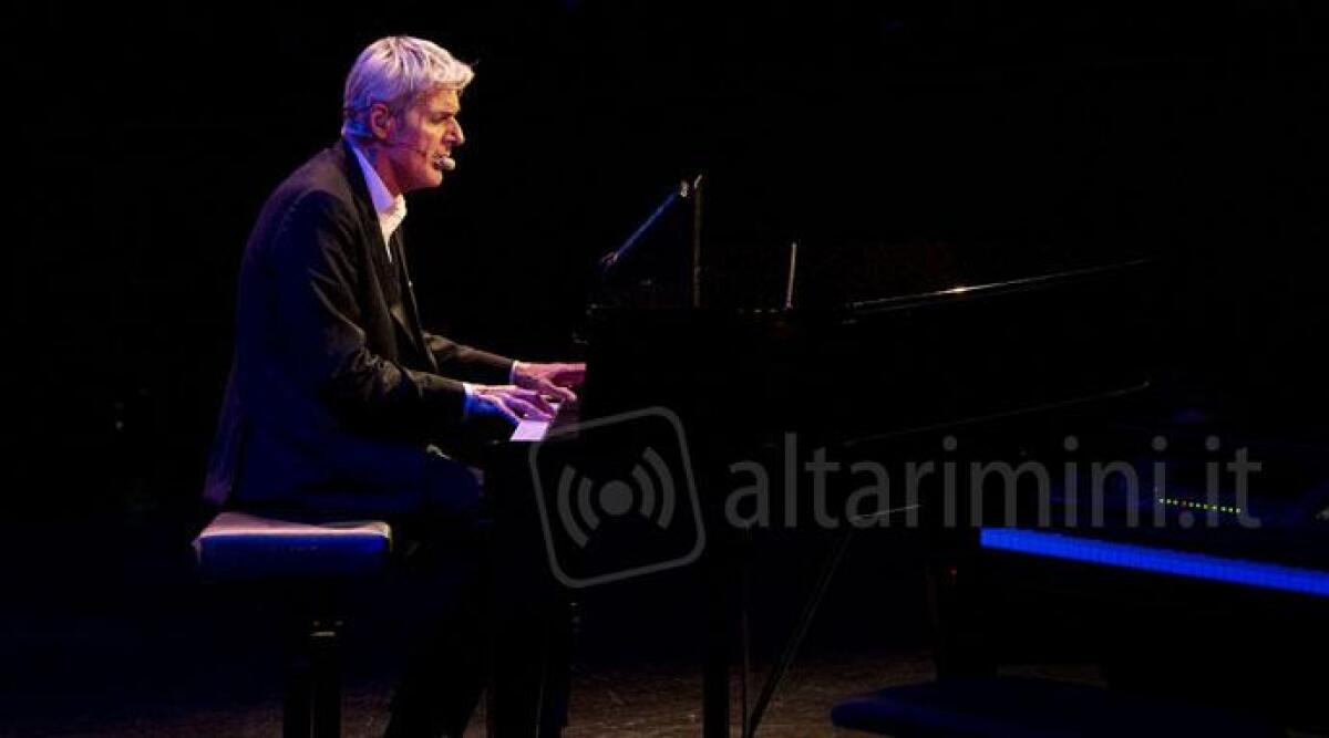 Rimini, Claudio Baglioni in concerto al teatro Galli a San Valentino - 