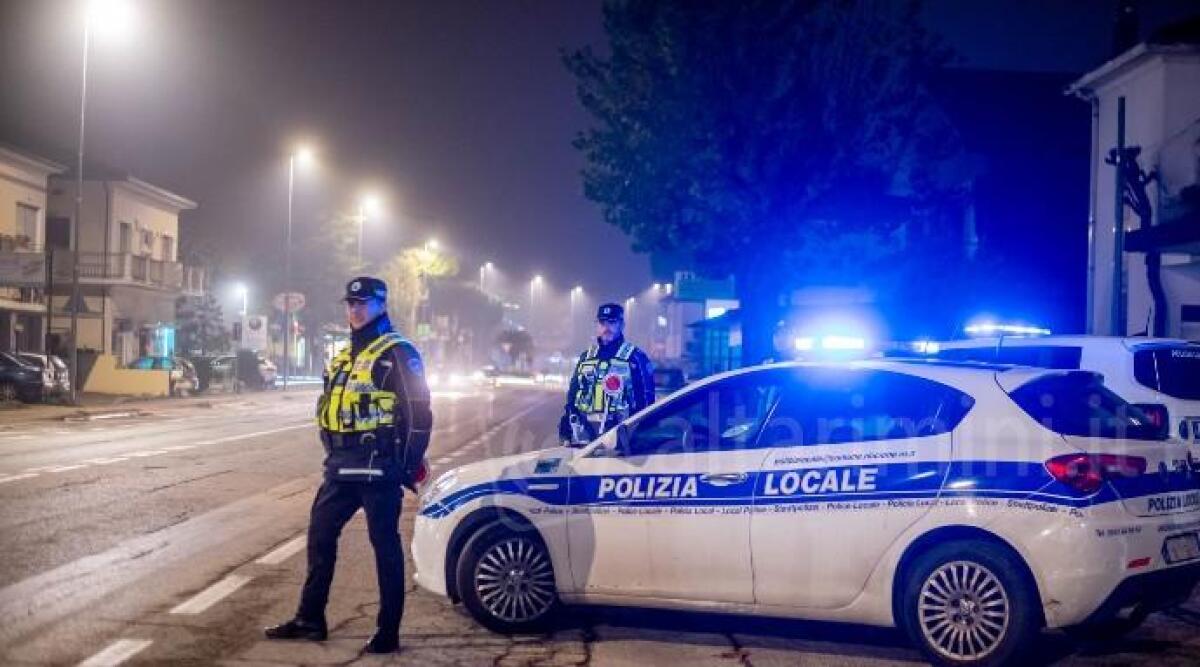 Riccione, posti di blocco della Polizia Locale: tre patenti ritirate - 