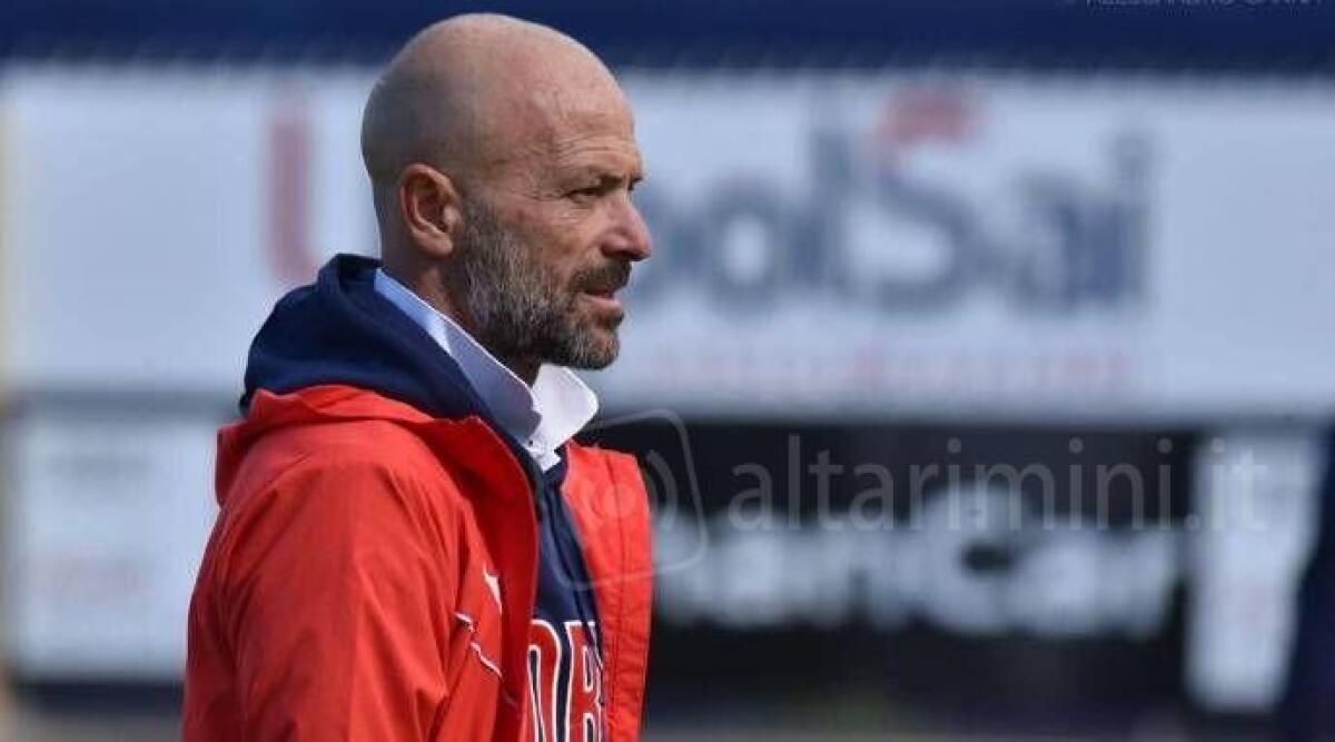 Calcio C, la Torres esonera mister Alfonso Greco -