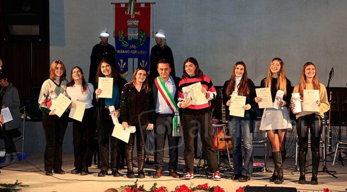 Misano Adriatico, scambio di auguri e di regali tra l'Amministrazione e la cittadinanza -
