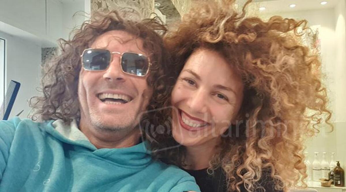 A chi non pu&ograve; pi&ugrave; permettersi la parrucchiera: lei regala la "Permanente" - 