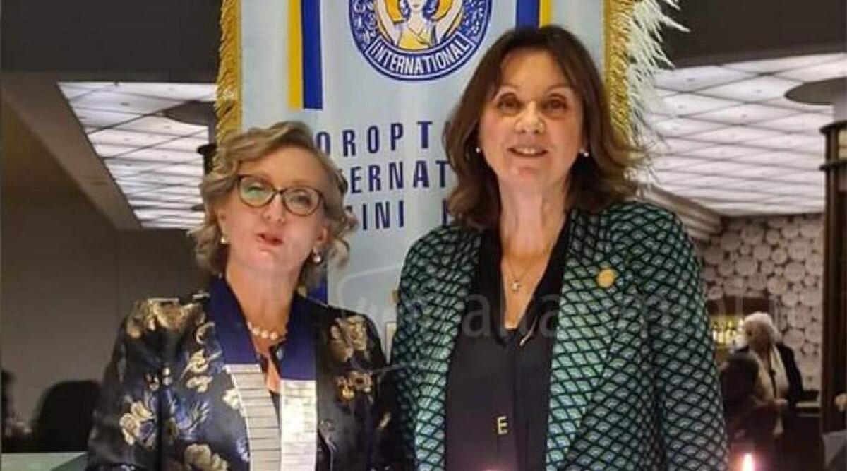 Rimini, Maddalena Gambarini nuovo presidente del Soroptimist - Da sinistra Maddalena Gambarini e Gabriella Vitri