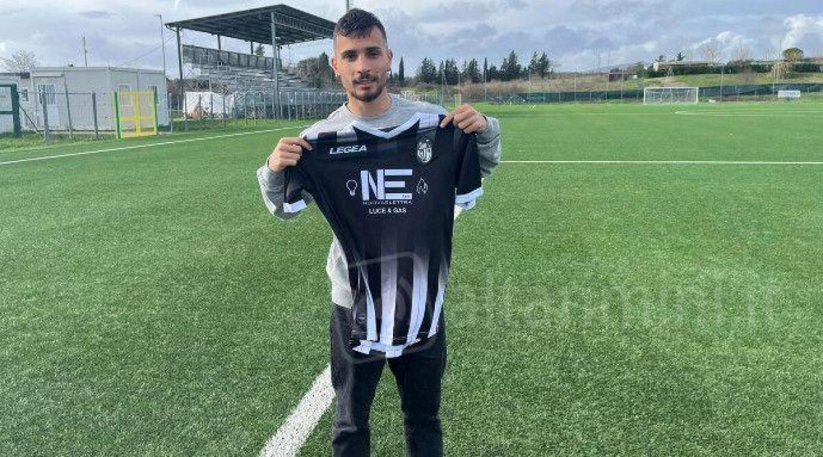 Calcio C, il terzino Fabriani per la Torres. Siena: dalla Salernitana l'attaccante Orlando - L'attaccante Federico Orlando (Foto Siena Calcio)