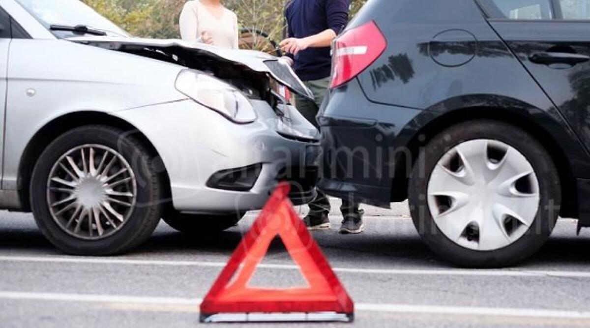 Assicurazioni auto, a Rimini un aumento del 6,3% - Immagine di repertorio - foto C. Paolese