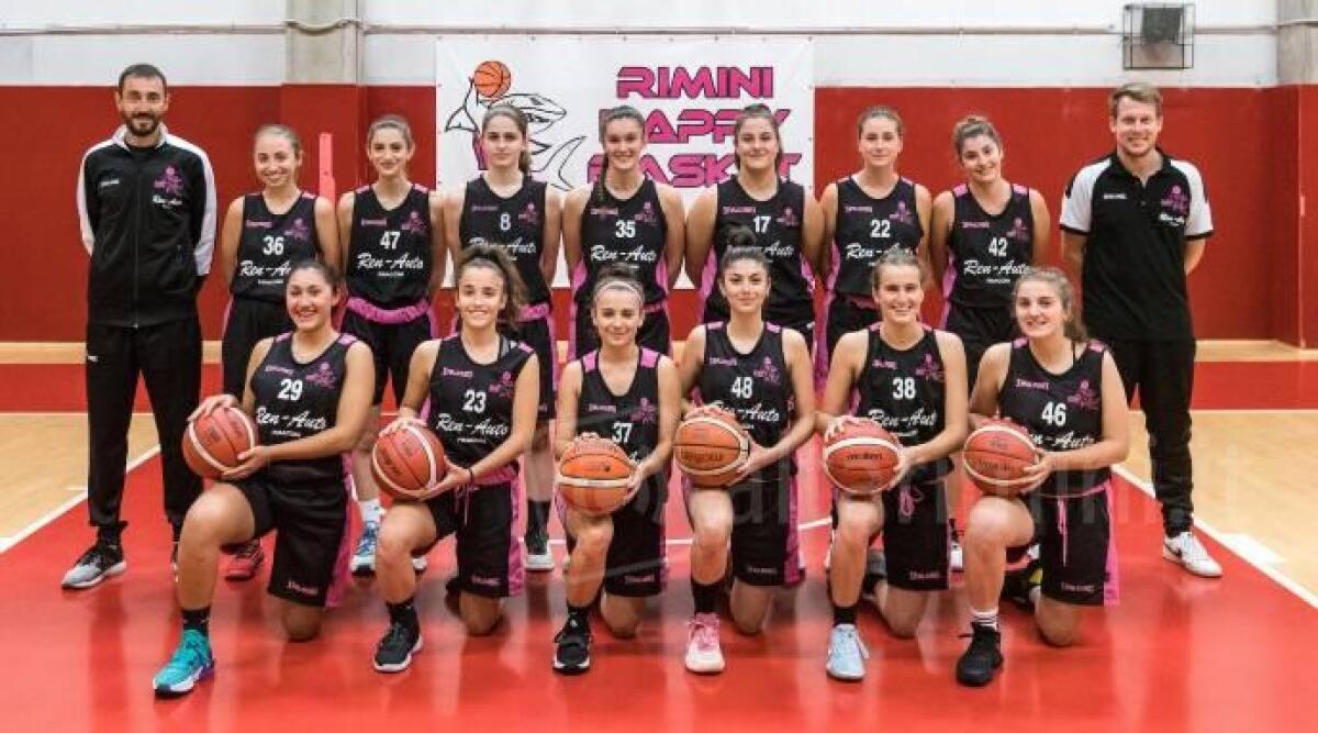 Basket giovanile femminile, Ren-Auto: doppia vittoria della Under 19 - La squadra Under 19 della Ren Auto