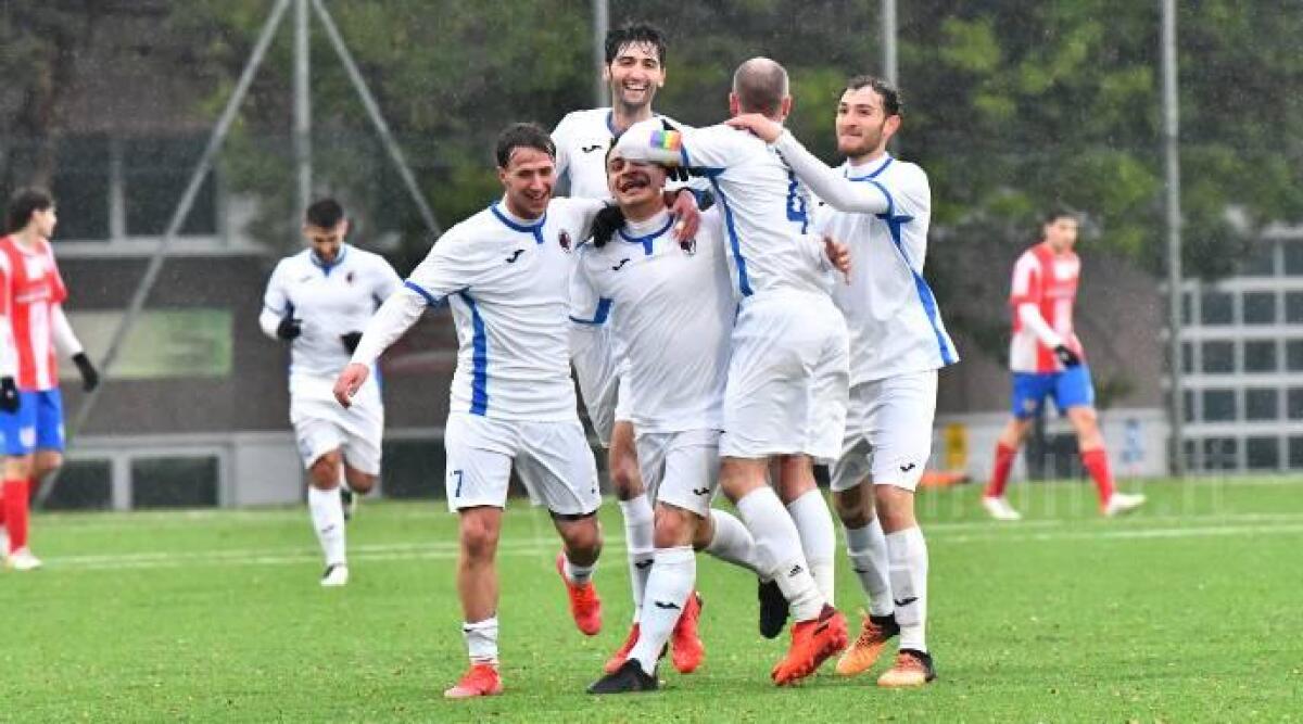 Calcio RSM, goleade nei serali del sabato - L'esultanza del Fiorentino (foto FSGC)