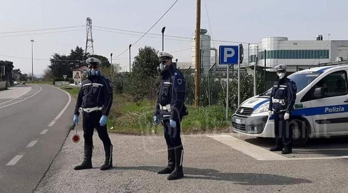 Sanzioni stradali in aumento in Valmarecchia, in un anno crescono anche gli incidenti - Polizia locale di Santarcangelo ARCHIVIO