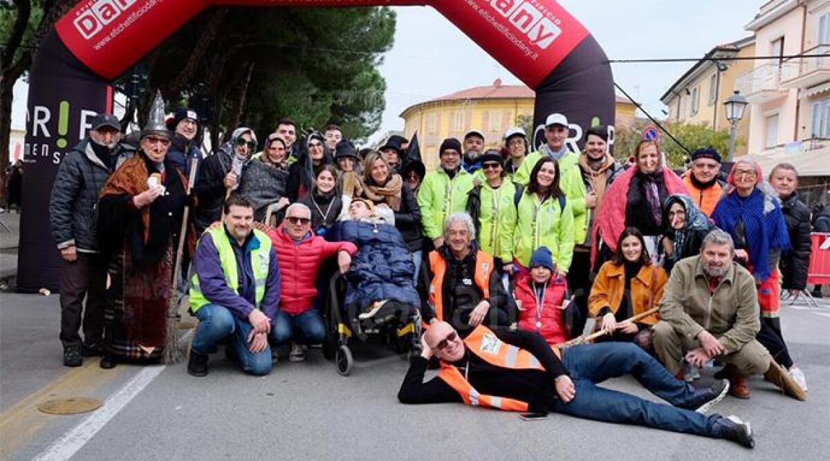 Rimini, oltre 500 partecipanti alla Befana Borgo Run - Tanto divertimento all'edizione 2023 della Befana Borgo Run
