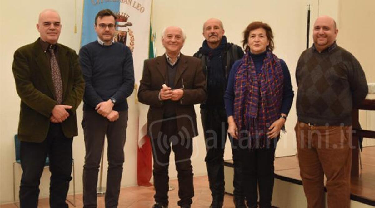 Nuovi presidente e direttivo per la Società di studi storici per il Montefeltro - A sinistra il neo Presidente Valenti e a seguire il Presidente uscente e tutti i consiglieri