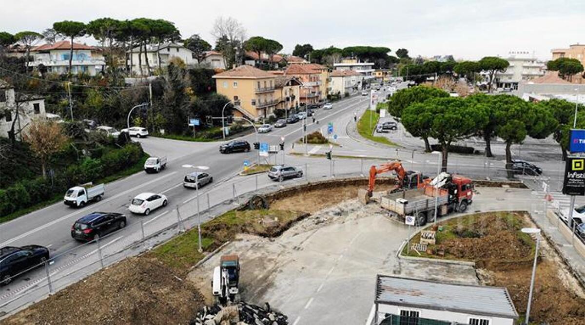 Misano, ripartono lavori rotatoria Statale 16: cambia la viabilità in Via del Mare -