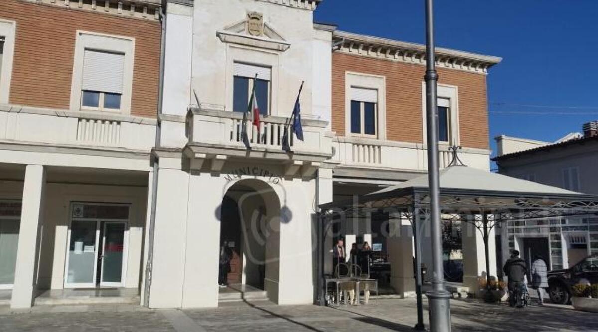 Coriano celebra la Giornata della Memoria con proiezioni e una mostra - Ingresso del Municipio di Coriano