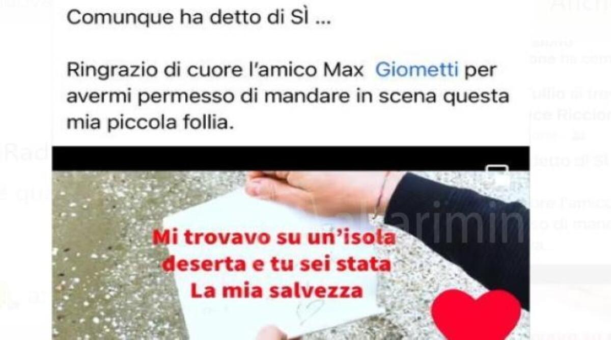 Riccione, proposta di matrimonio durante la prima del film di De Luigi: il video sul maxi schermo - Il video della proposta di matrimonio al Cinepalace