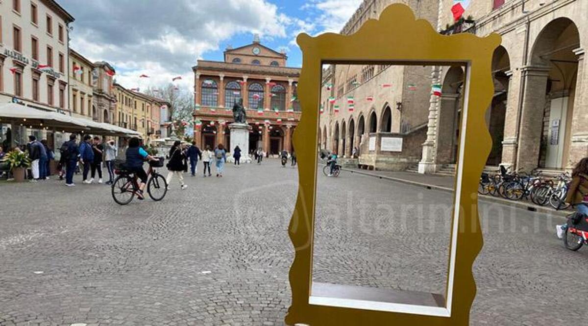 Misteri Riminesi, la citt&agrave;, sorridente e patinata, &egrave; molto pi&ugrave; complessa di come appare - Piazza Cavour