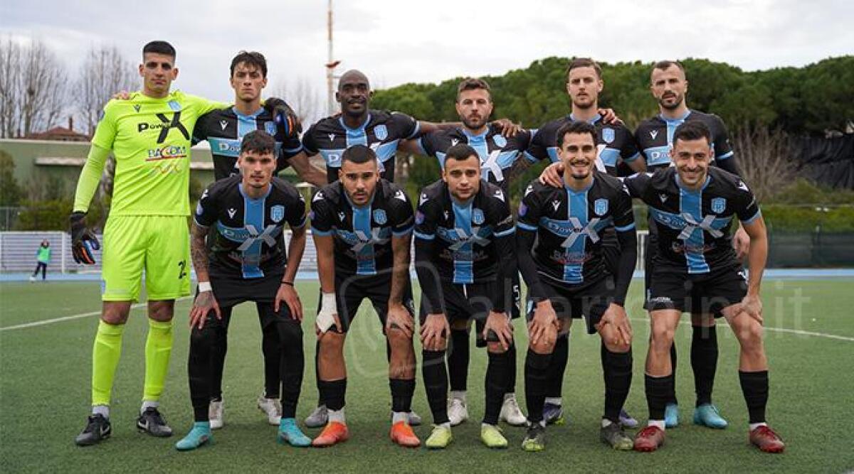 Calcio D: Allo United Riccione basta il primo tempo, Fanfulla battuto 2-1 - Un undici dello United Riccione