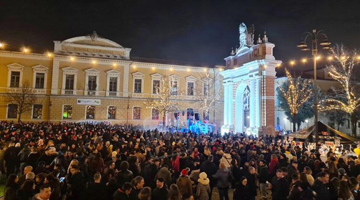 Santarcangelo, il boom di Capodanno traina il turismo fino all'Epifania - Capodanno 2023 a Santarcangelo di Romagna