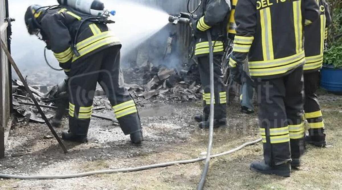 Capanno va a fuoco, all’interno anche bombole di gpl: tragedia sfiorata - Archivio