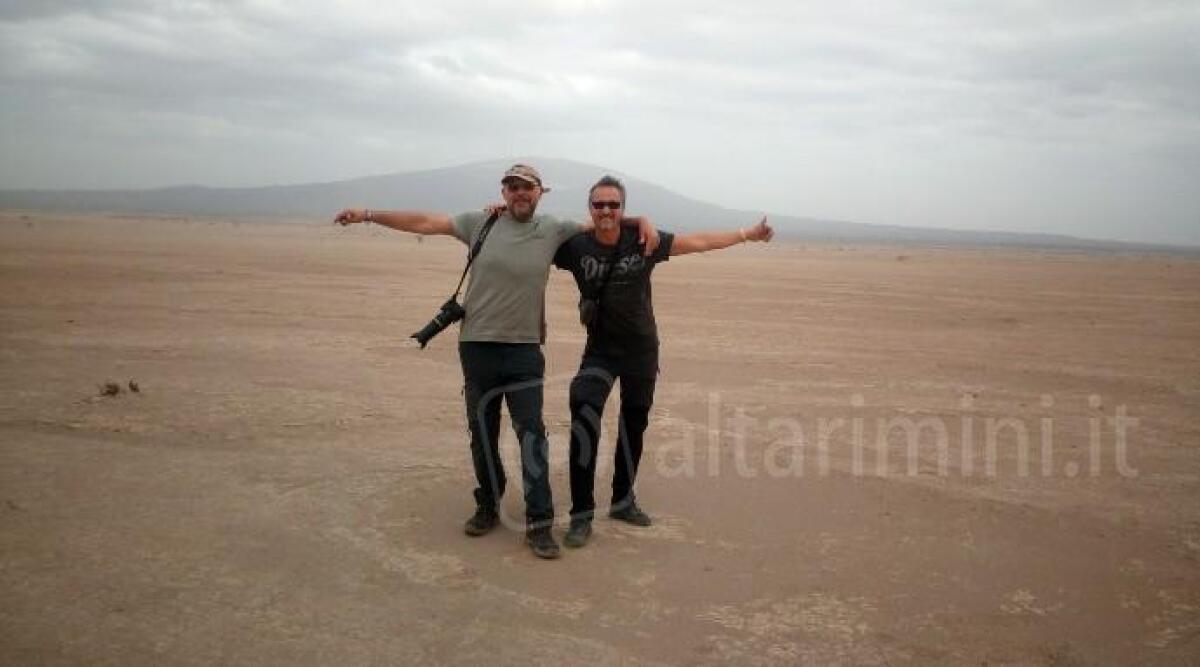 Attraverso l’Africa in moto per aiutare i bambini: il viaggio di due riccionesi - Filippo e Michele protagonisti del viaggio in moto