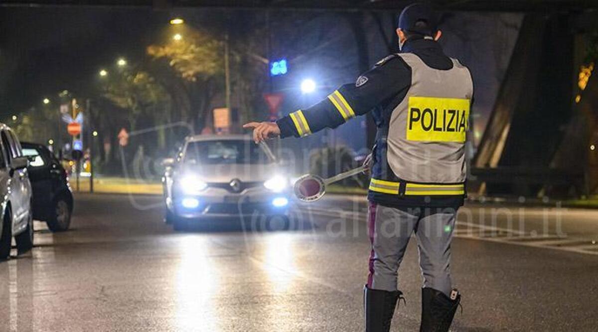 Eccessi alcolici di Capodanno: Polizia stradale di Rimini ritira 18 patenti - Immagine di repertorio