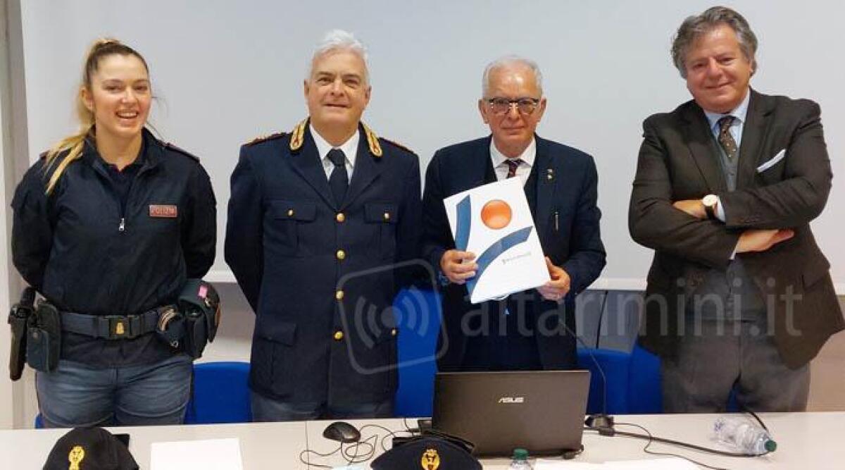 Tanta partecipazione all'incontro sulle truffe all'auditorium di Confcommercio - I relatori