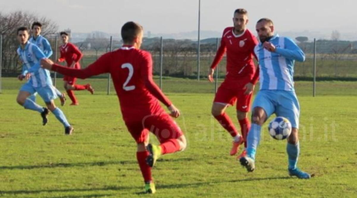 Calcio Prima: Bellariva corsaro, Alessandro Fabbri: 'Il mio gol ci ha dato la spinta per crederci' - Alessandro Fabbri in azione (foto Bellariva Calcio)