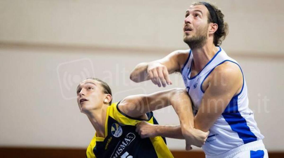 Basket C Silver, EA Titano passa a Falconara con autorità: 62-78 - Dini autore di 24 punti