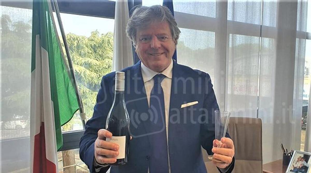 Etichette sul vino, Confcommercio non ci sta: "Attacco commerciale a identit&agrave; e cultura" - Gianni Indino