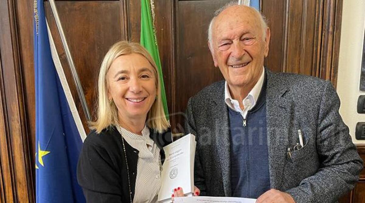 Cattolica, l’incontro della Sindaca con lo storico cattolichino Di Giovanni - La sindaca Foronchi e Di Giovanni