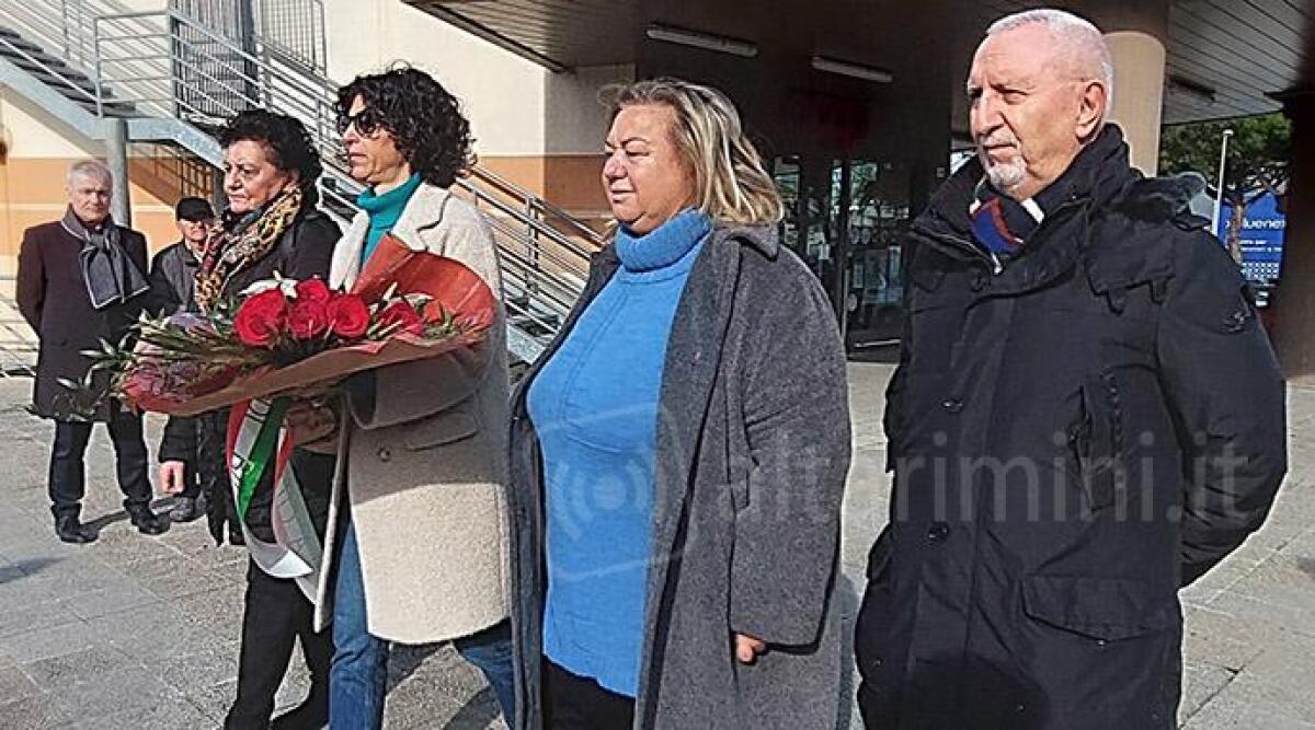 Uno Bianca, 35 anni dopo il sanguinoso assalto alla Coop: la vicesindaca di Rimini alla cerimonia - La cerimonia per le vittime della Uno Bianca