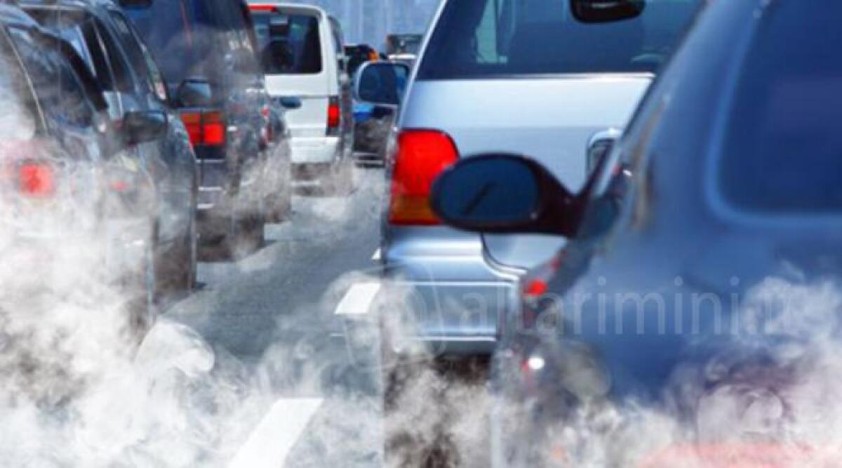 Smog, anche a Cattolica le norme anti camini e stop auto più inquinanti - Immagine di repertorio