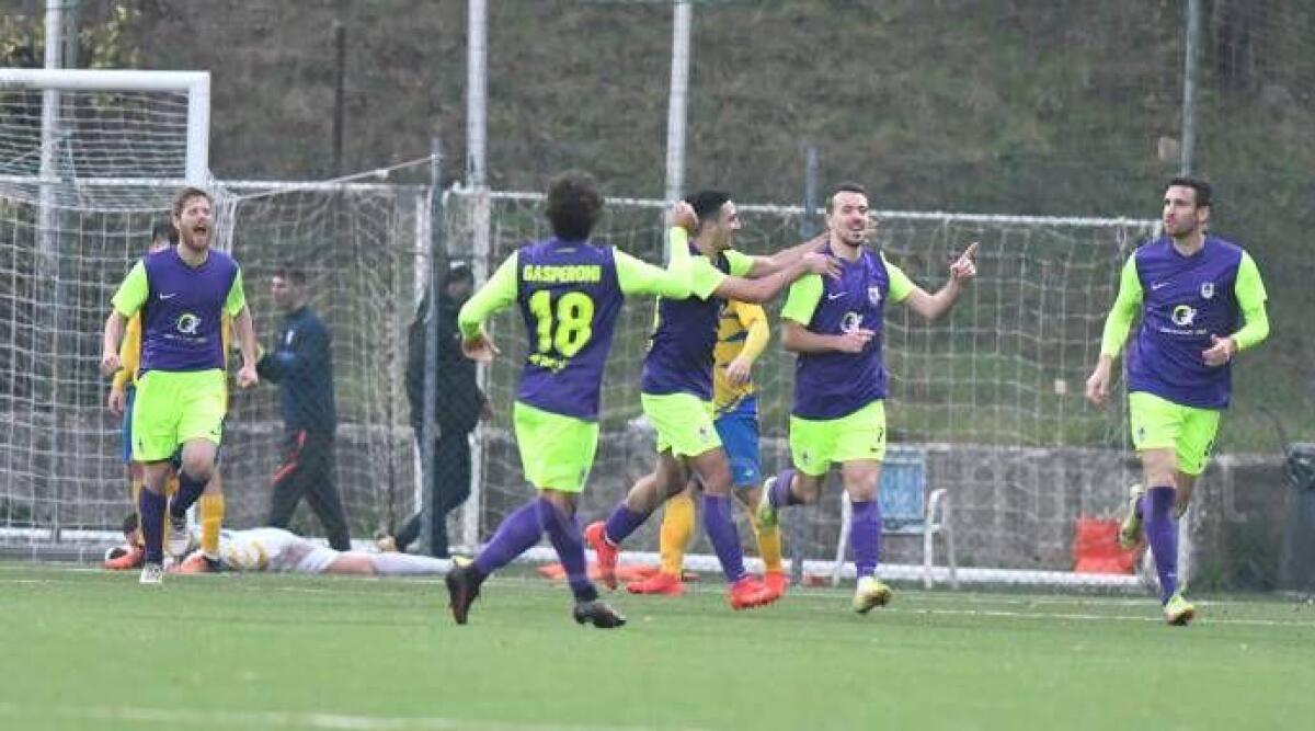 Calcio RSM, La Fiorita difende il primato. Cosmos e Virtus accorciano in vetta - La Fiorita esulta dopo il gol (Foto FSGC)