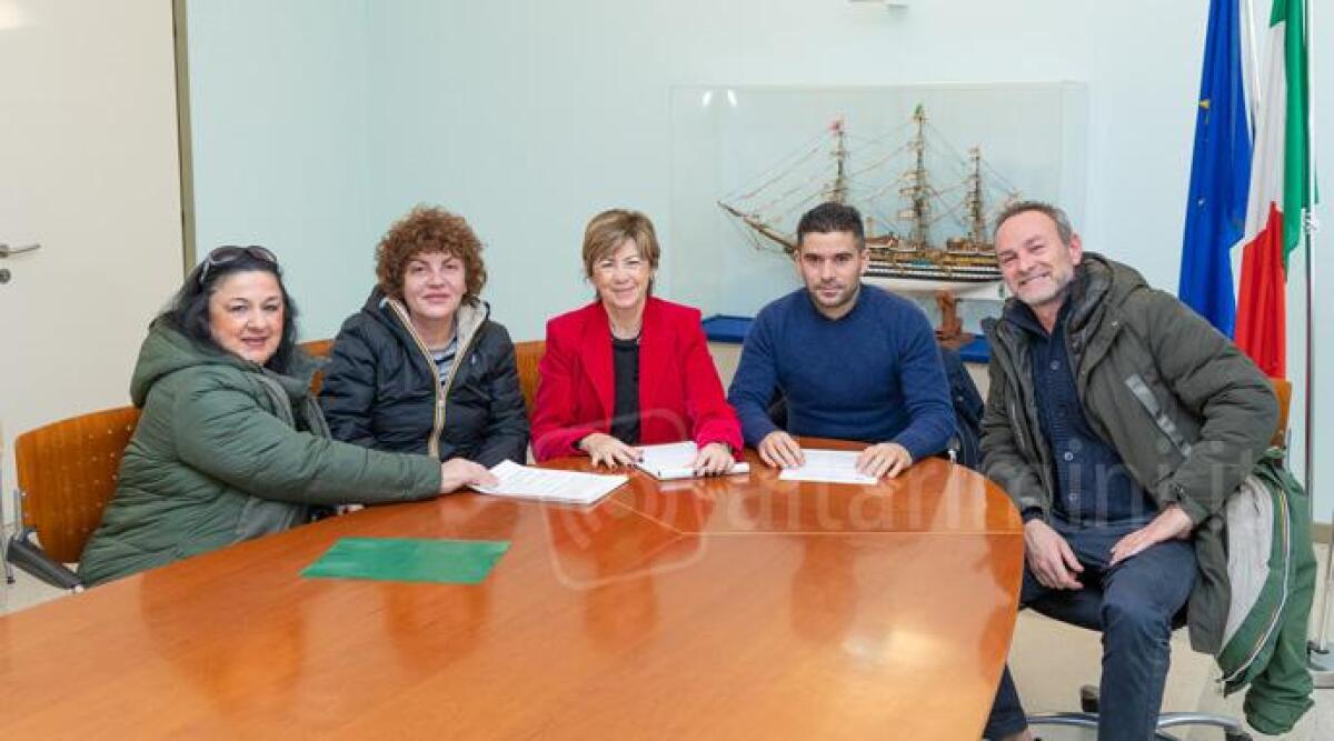 Degrado marciapiedi di viale Dante, 'disgelo' tra sindaca e comitato: 'Interverremo presto' - 