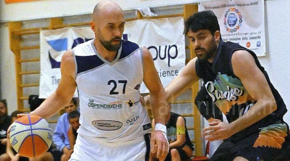 Basket Promozione, colpaccio del Bellaria. Aics Forl&igrave; sbanca Morciano - Tassinari in azione in Sunrise-Bellaria