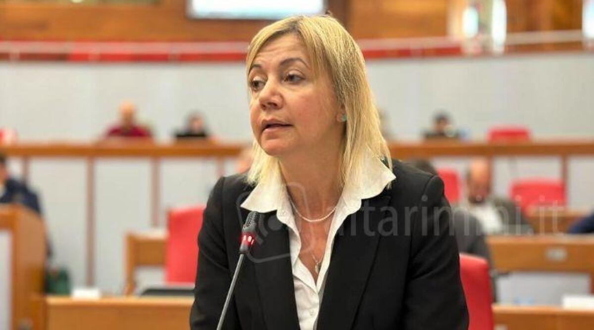 Cattolica, ai domiciliari per tentato omicidio, molesta i condomini: interrogazione in regione - Marta Evangelisti