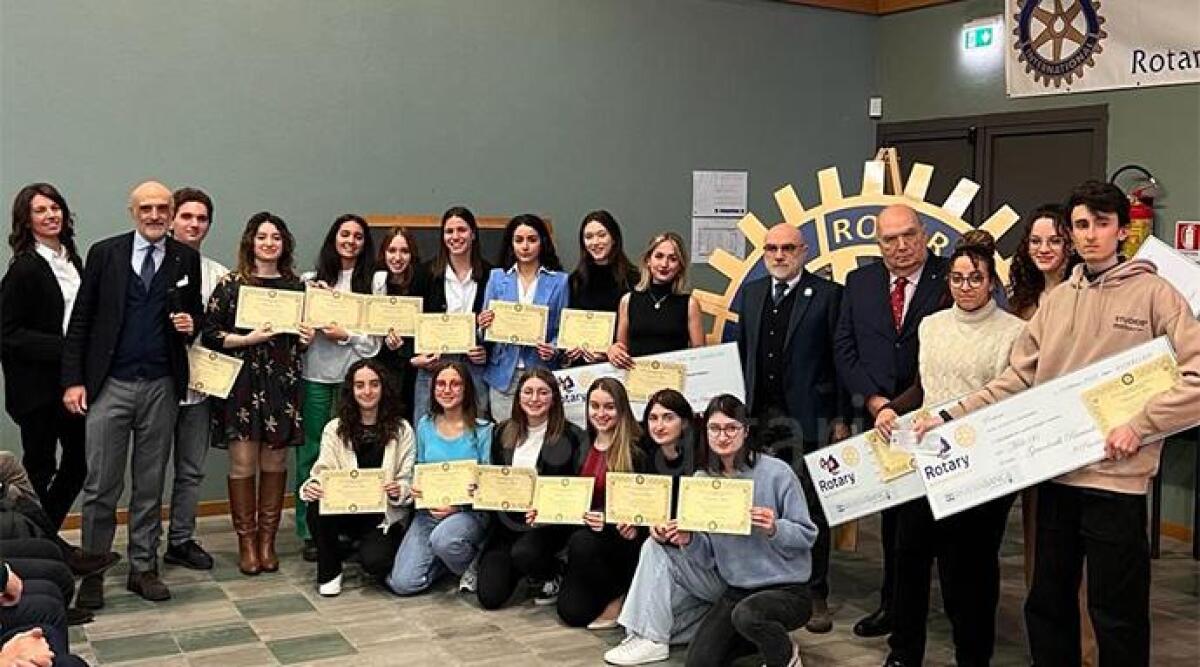 Quattro studenti geniali premiati dal Rotary Club Riccione-Cattolica: ecco chi sono - Gli studenti premiati