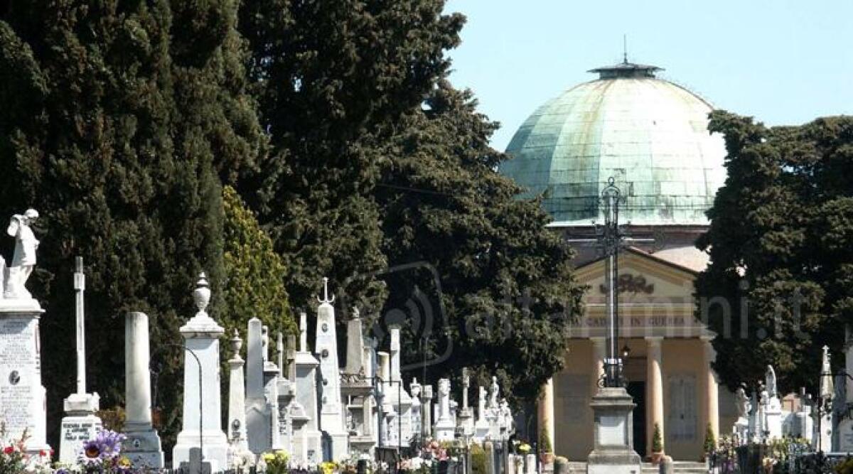 Nuovi ossari in costruzione nel cimitero civico di Rimini - Cimitaro  civico Rimini