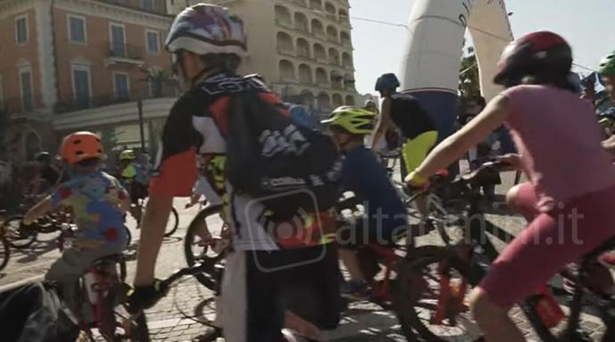 Ride Riccione: l'organizzazione difende il valore dell'evento al di là del numero di iscritti alla Granfondo - Un momento di attività Junior Ride