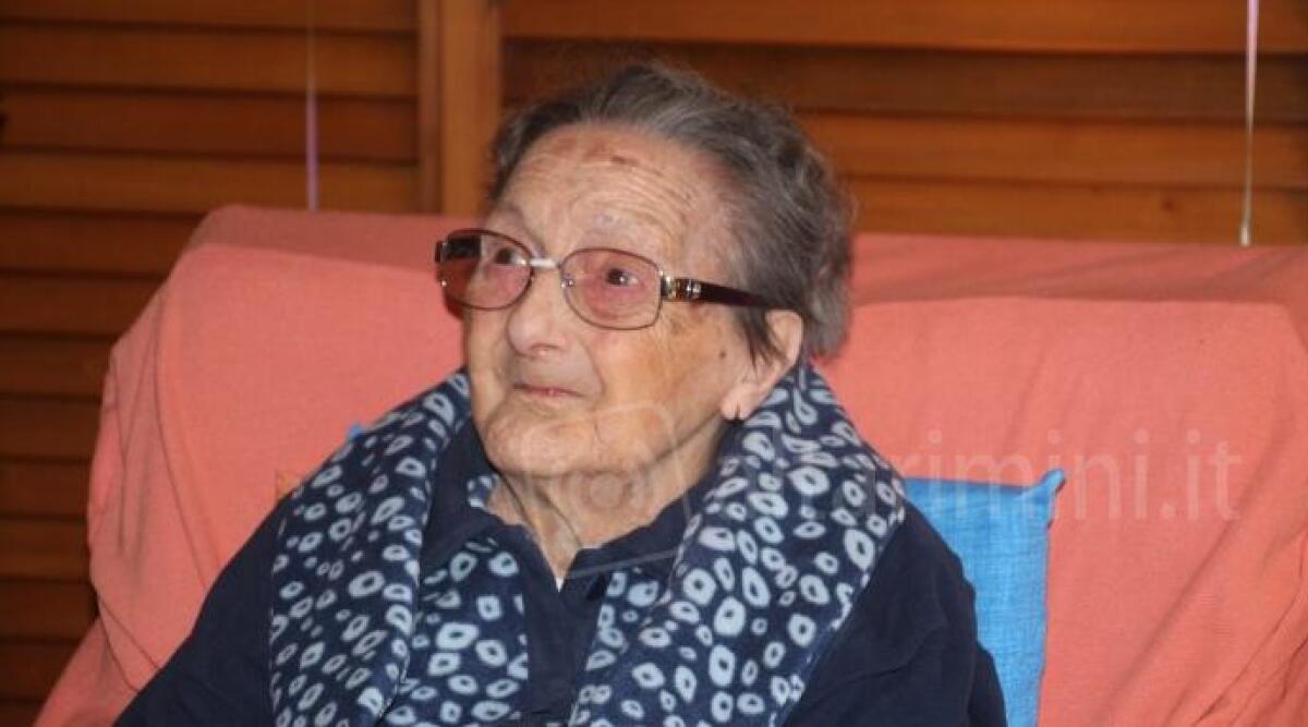 Rimini festeggia nonna Laura: la super tifosa biancorossa compie un secolo di vita - Nonna Laura Botteghi