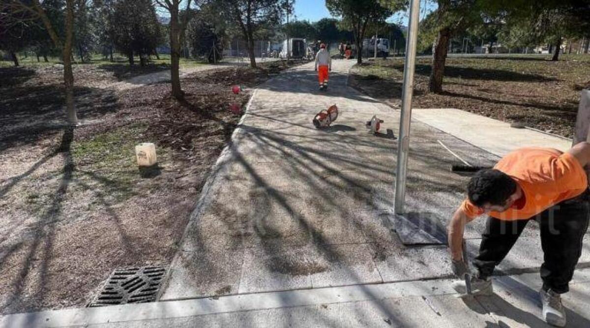Riccione, scuola di viale Capri, realizzato il collegamento con il parcheggio - I lavori in corso