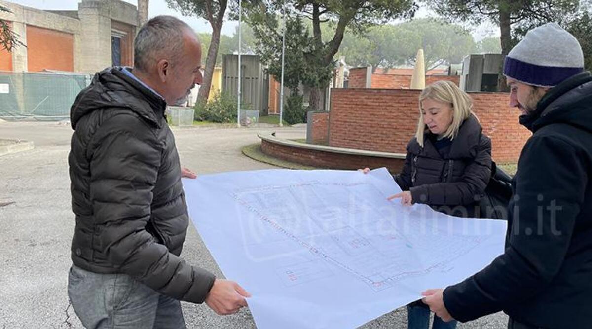 Cattolica, arriva l'attesa riqualificazione del cimitero comunale: al via i lavori - Sopralluogo al cimitero comunale