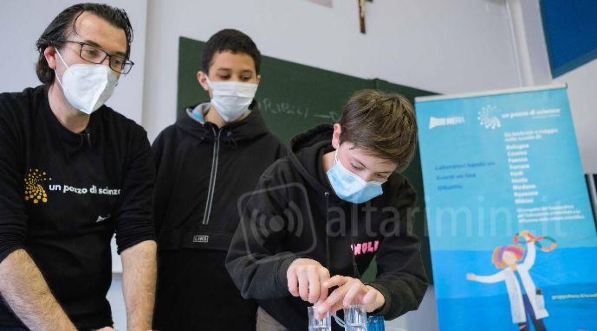 Giornalismo scientifico: parte 'Un pozzo di scienza' con due classi del Serpieri di Rimini - Immagine di repertorio