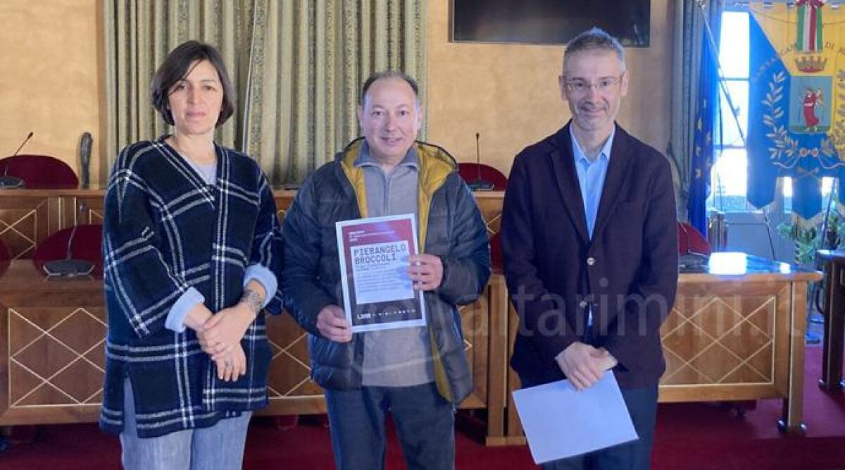 Santarcangelo, premiati i vincitori del concorso per i presepi pi&ugrave; belli - Pierangelo Broccoli premiato dall'amministrazione comunale