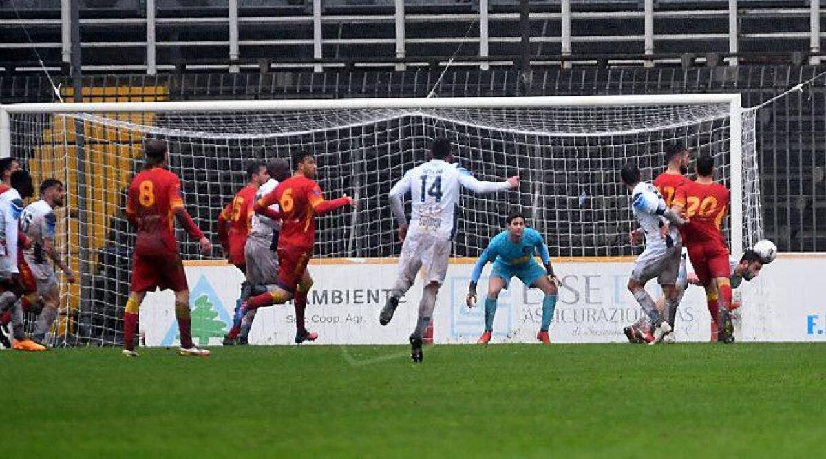 Calcio D, hurrà Ravenna nel derby con lo United Riccione: risolve Guidone -